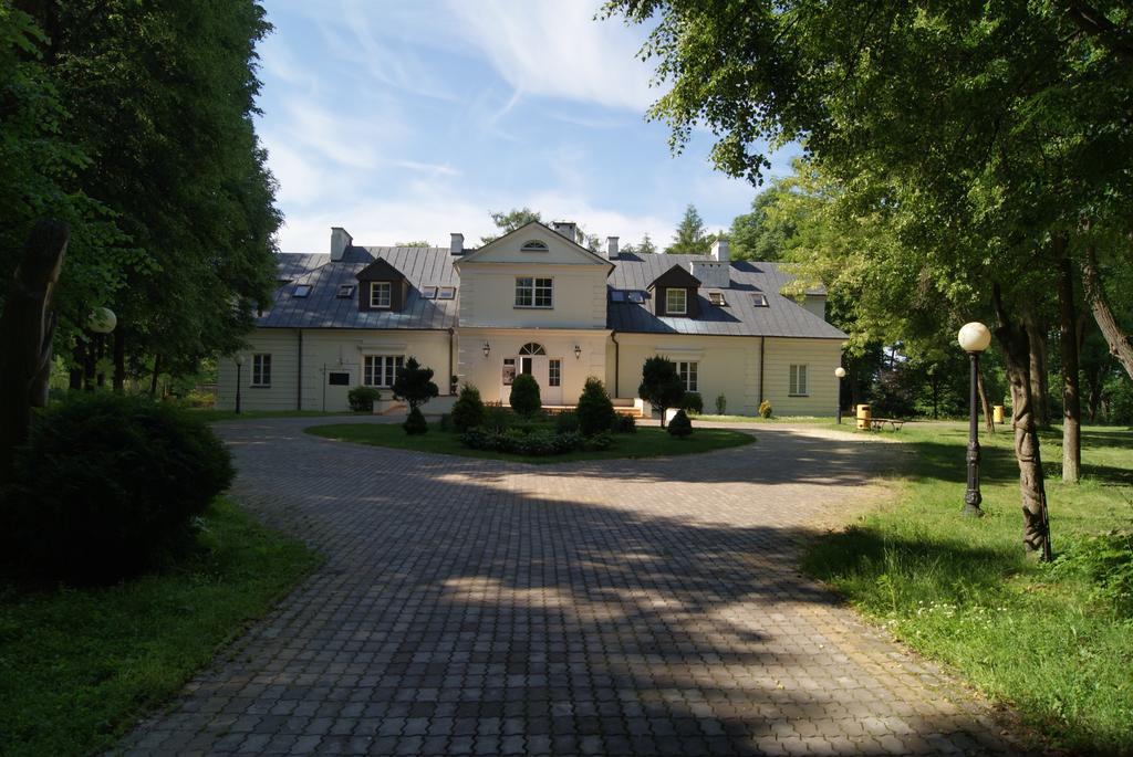 比亚瓦波德拉斯卡Roskosz Zespol Dworsko Parkowy住宿加早餐旅馆 外观 照片