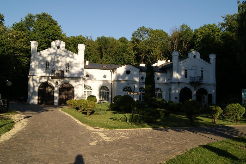 比亚瓦波德拉斯卡Roskosz Zespol Dworsko Parkowy住宿加早餐旅馆 外观 照片