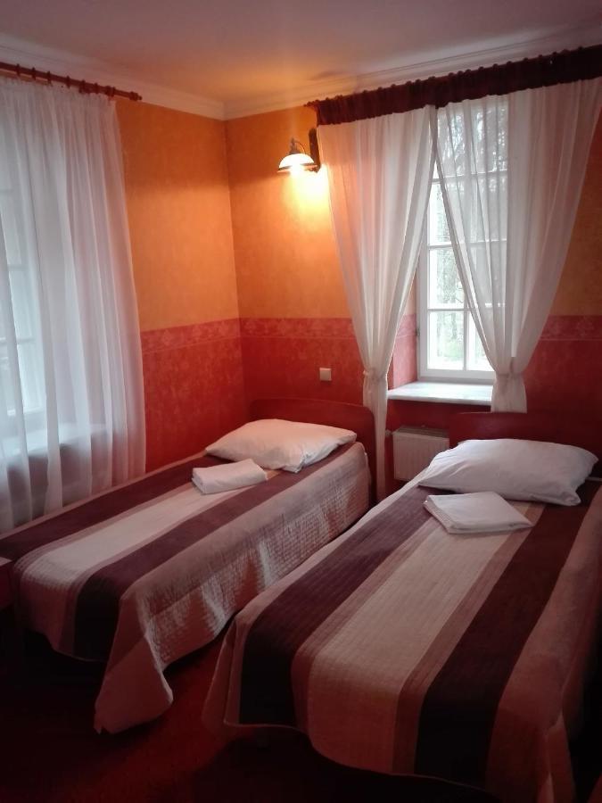 比亚瓦波德拉斯卡Roskosz Zespol Dworsko Parkowy住宿加早餐旅馆 外观 照片